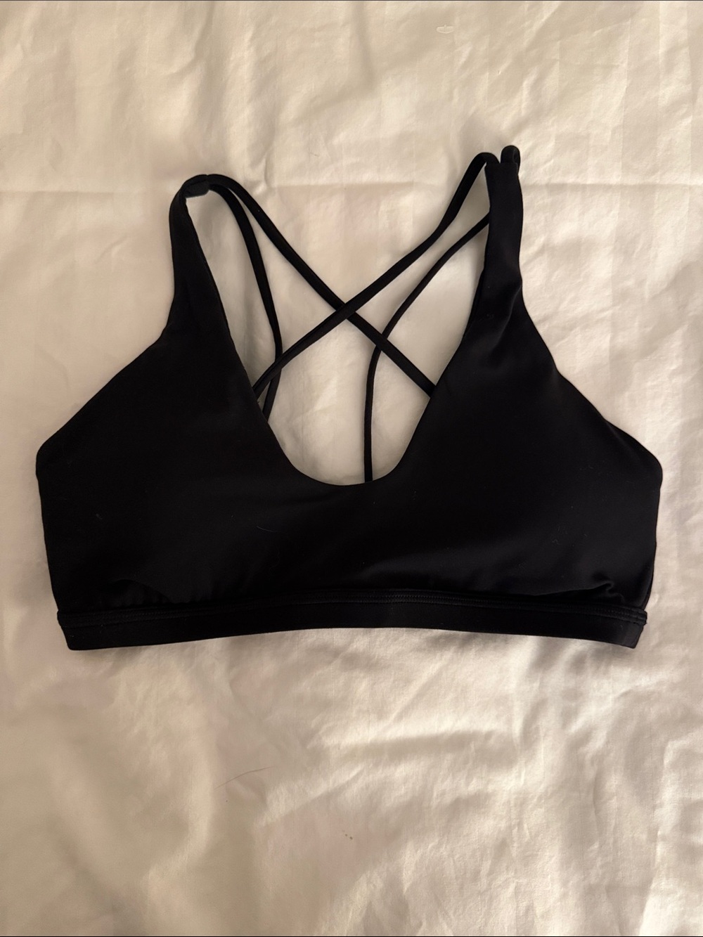 lululemon Nulu Strappy Scoop Neck-Neck Bra Light Support A/B Cup - Black - Picture 2 of 3